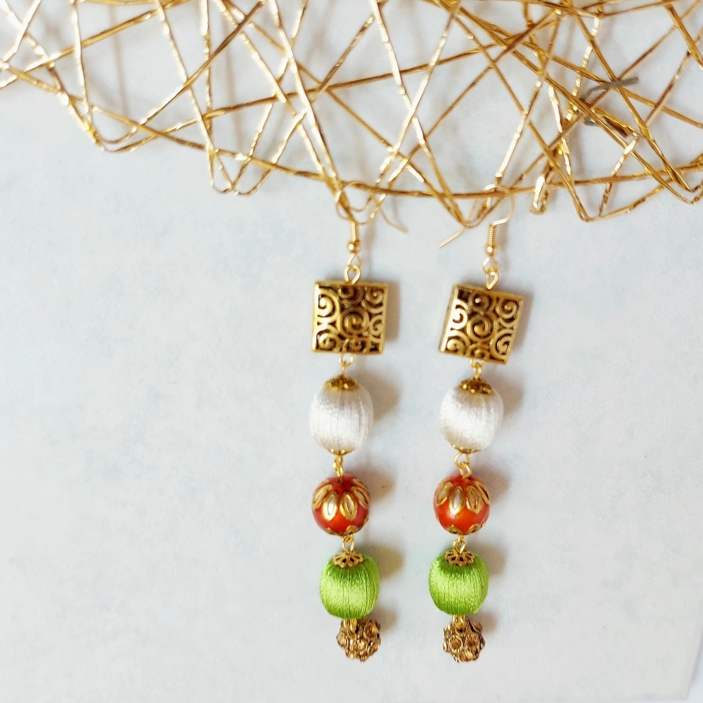 Pastel color dangling earrings